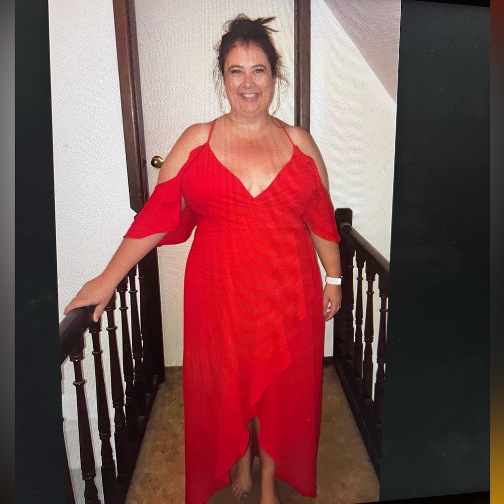 Formal dress City chic size L (20) sexy red dress Hot Deep v neck, cold shoulder - Picture 6 of 16